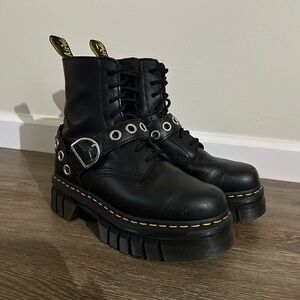 Black Dr. Martens Boots Sz 8